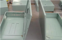 机箱机柜麻豆一二三区免费看宽度尺寸对麻豆一二三区免费看加工厂的影响